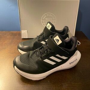 Adidas EQ21 boys sneakers